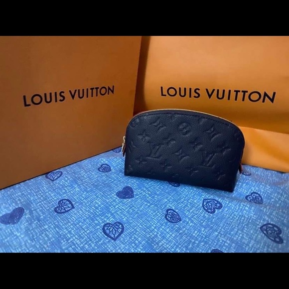 Louis Vuitton COSMETIC POUCH PM - Picture 1 of 3